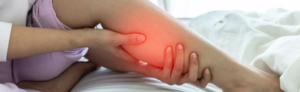 Image of a woman with leg pain